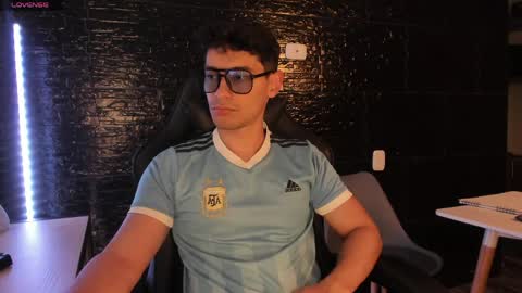 Kayn online show from April 2026 07:58:01 PM