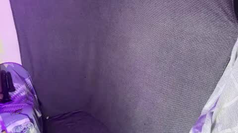 katie online show from November 2025 09:31:02 PM