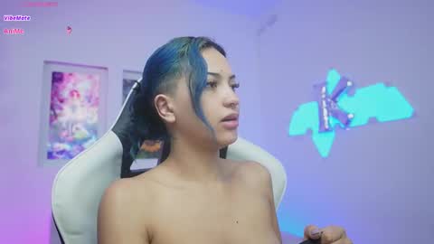 Kayra online show from October 2025 11:43:01 AM