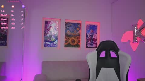 Kayra online show from November 2025 11:33:01 AM