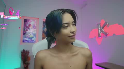 Kayra online show from November 2025 12:09:02 PM