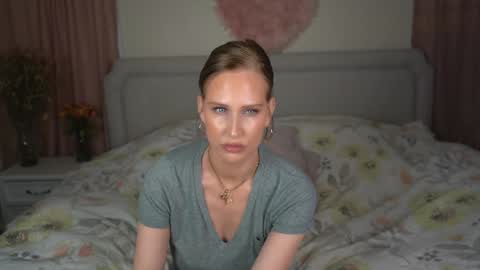 EliandKylie online show from November 2025 03:49:02 AM