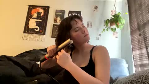 kearianwat online show from March 2026 12:49:01 PM