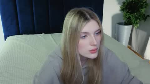 Seb Polly Roxy Jonny online show from September 2025 02:08:01 PM