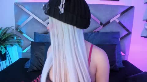 Keidy Monday to Saturday from 200 pm to 810pm  UTC-5 Colombia Time online show from October 2025 07:11:02 PM