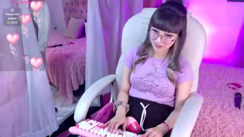    online show from April 2026 04:19:01 AM