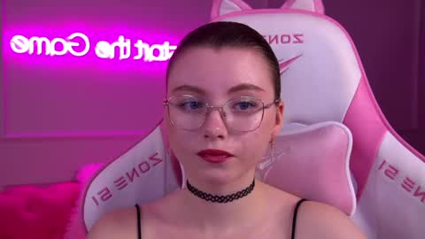 Keira online show from February 2025 06:28:01 AM