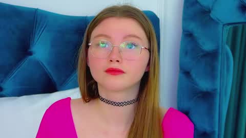 Keira online show from February 2025 09:12:01 PM