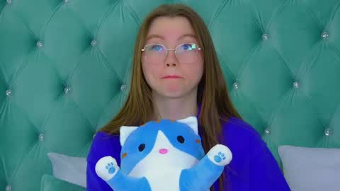 Keira online show from March 2025 01:05:01 AM