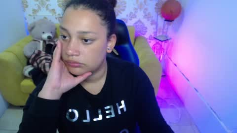 Keiry online show from October 2025 02:22:02 AM