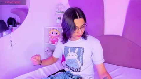 Keita moon online show from March 2026 12:05:02 PM