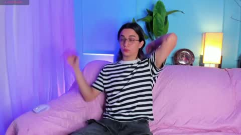 Keita moon online show from April 2026 11:27:01 AM