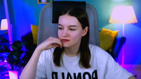 kelliebanshe online show from May 2026 10:36:01 AM