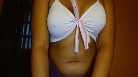 Kellie online show from December 2025 10:17:02 PM