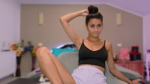 Snapshot of kellsey_shy chatting on September 2025 08:25:01 AM kellsey_shy online show from September 2025 08:25:01 AM