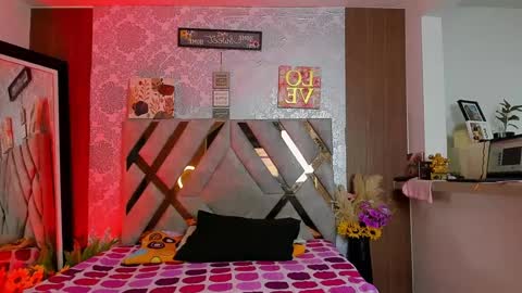 kelly__thomson online show from September 2025 11:48:01 PM