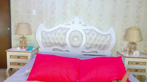 kelly_swift online show from July 2026 03:22:01 AM
