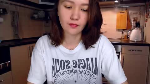 Snapshot of kelly_yon chatting on September 2025 08:56:02 PM Kelly online show from September 2025 08:56:02 PM