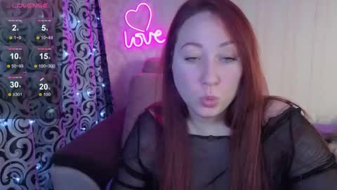 kellycrystall online show from December 2025 07:15:02 AM