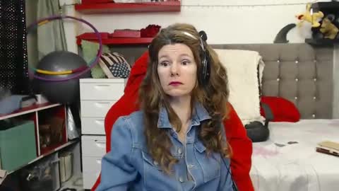 kelly online show from February 2025 01:58:02 AM