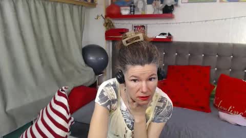 kelly online show from March 2026 07:25:01 AM