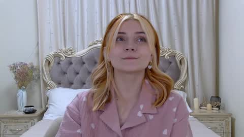 Kelly Stoneys online show from February 2025 03:34:02 AM