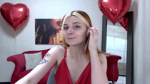 Kelly Stoneys online show from February 2025 05:49:02 PM