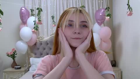 Kelly Stoneys online show from February 2025 06:18:01 AM