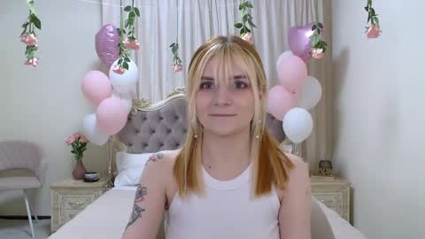 Kelly Stoneys online show from February 2025 06:42:01 PM