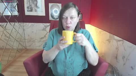 Kelly online show from September 2025 05:51:02 AM