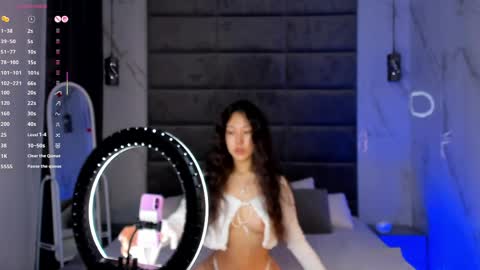 kellyy_bern online show from May 2026 01:12:01 AM