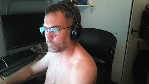 kelvin06133 online show from June 2026 09:29:02 PM