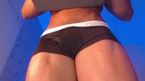 ken__owensx online show from April 2026 07:58:02 PM