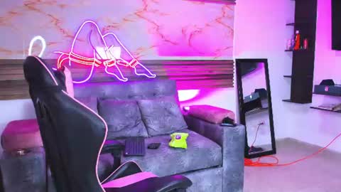 ken_and_bonnie online show from July 2026 02:18:01 AM