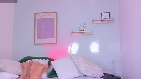   online show from November 2025 01:23:02 PM