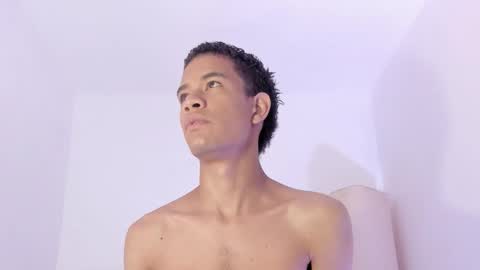 Julian Rivera   online show from September 2025 12:43:01 PM