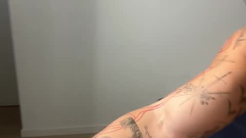 luis carlos esteban online show from October 2025 04:05:02 PM