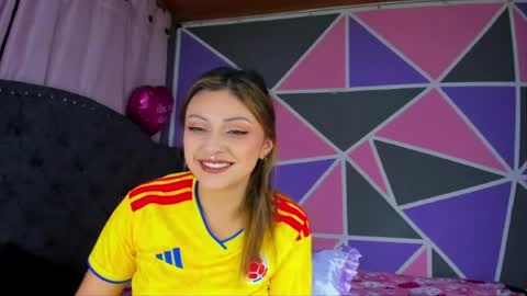 Kendarl Colins online show from June 2026 04:11:02 AM