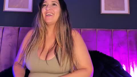 Snapshot of kendalcurvy chatting on May 2026 11:34:01 PM Kendal online show from May 2026 11:34:01 PM