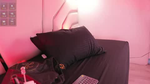 kendall_evanss_ online show from June 2026 07:29:01 PM