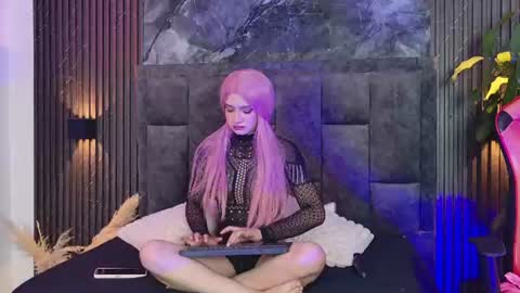 kendall_ll online show from June 2026 07:42:01 PM