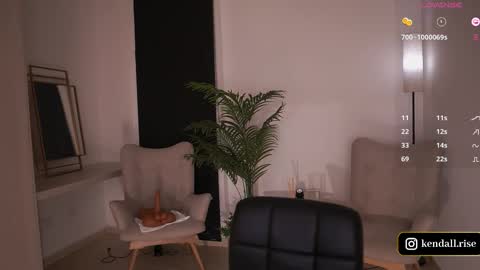 KENDALL IG 1ken 1ken online show from September 2025 12:07:02 PM