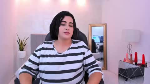 Snapshot of kendall_roous chatting on September 2025 07:37:02 PM kendall_roous online show from September 2025 07:37:02 PM