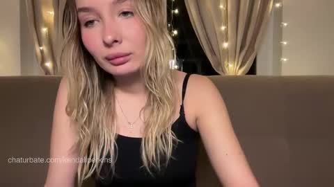 Snapshot of kendallperkins chatting on November 2025 08:21:02 PM Kendall online show from November 2025 08:21:02 PM
