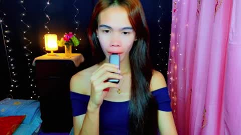 Kendall  online show from February 2026 10:38:01 PM