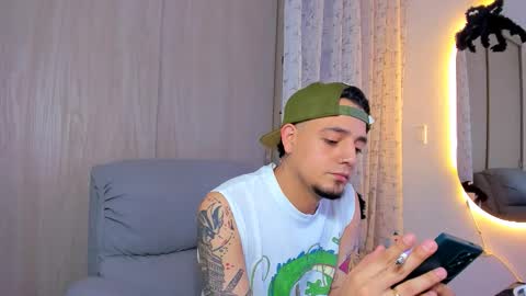 kendel_dimitri online show from October 2025 03:43:01 AM