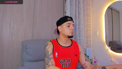 kendel_dimitri online show from November 2025 03:18:02 AM