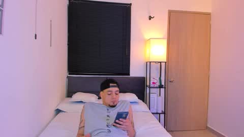 kendel_dimitri online show from March 2026 05:52:02 AM