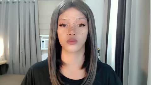 kendra_lunaxx online show from March 2026 07:15:01 AM