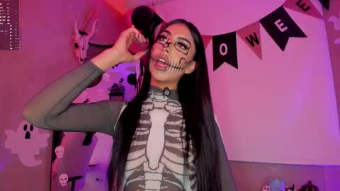 Snapshot of kendra_miller07_ chatting on October 2025 03:07:01 AM Kendra online show from October 2025 03:07:01 AM